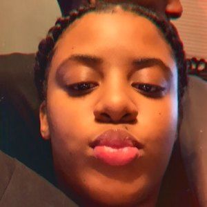 Meet your Posher, Carnesha